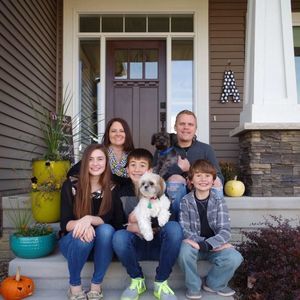 Meet your Posher, Tom